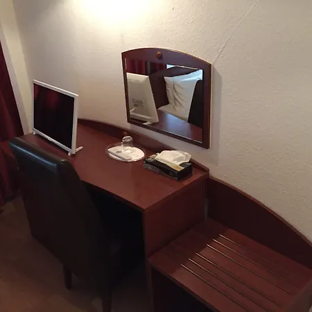 Aurelia Hotel 2*